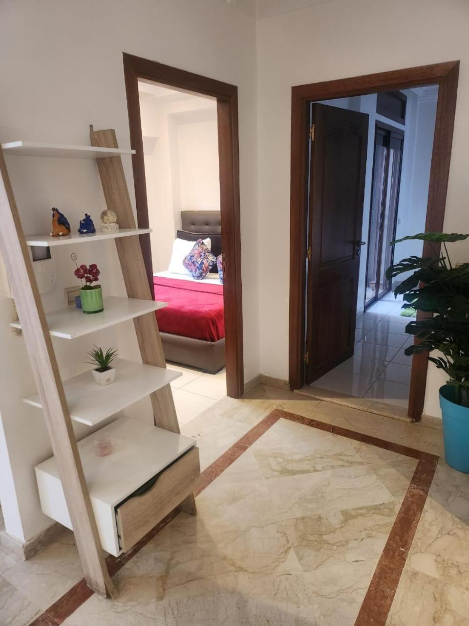 Appartement Centre Gueliz Hanane *